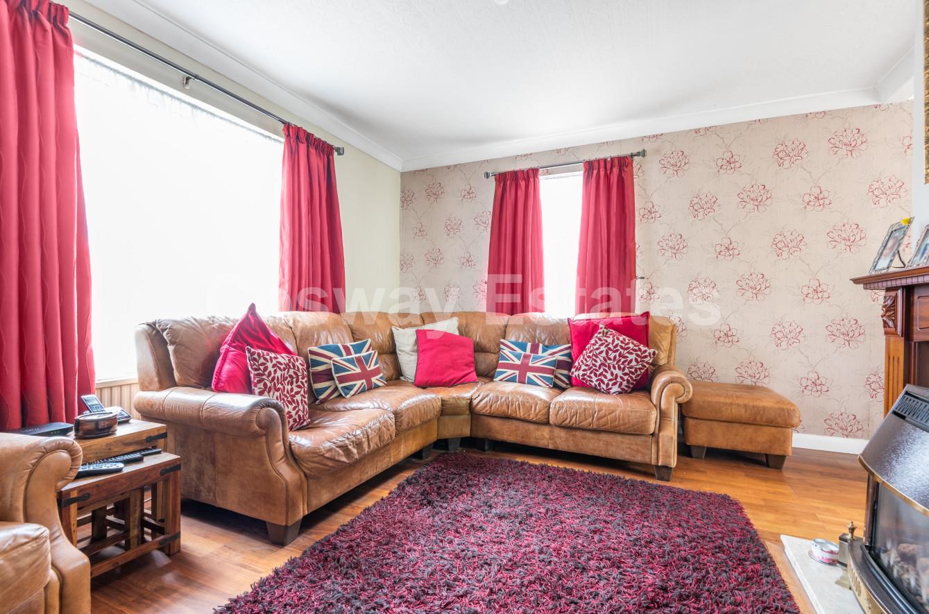 Woodcote Avenue, Mill Hill